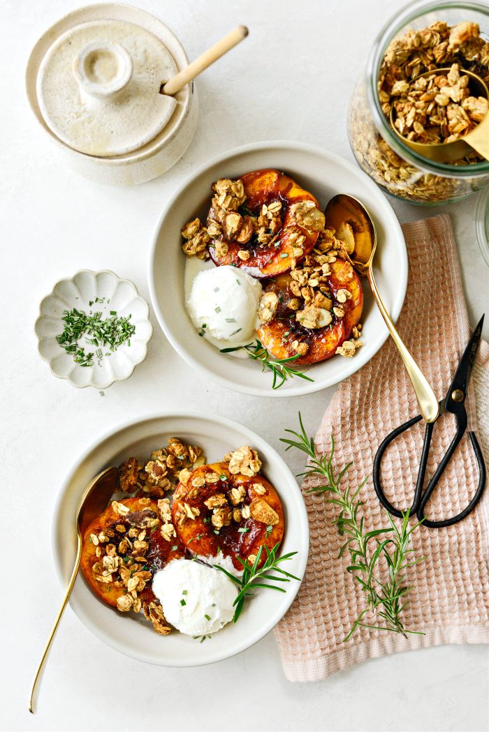 Baked Vanilla Cardamom Nectarines