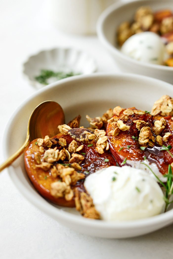 Baked Vanilla Cardamom Nectarines