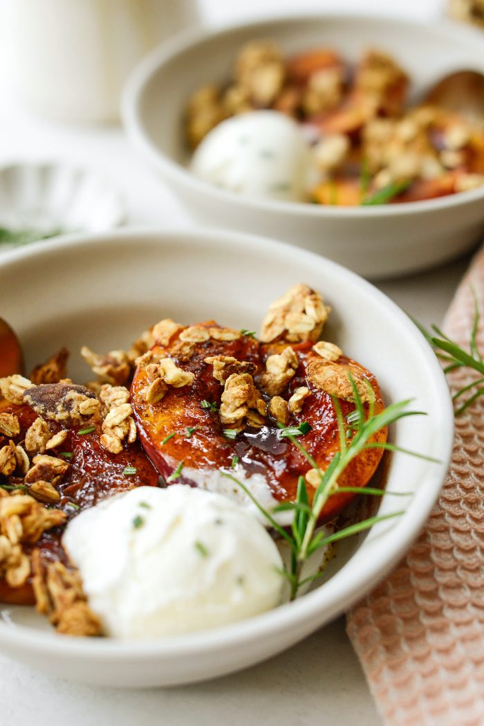 Baked Vanilla Cardamom Nectarines