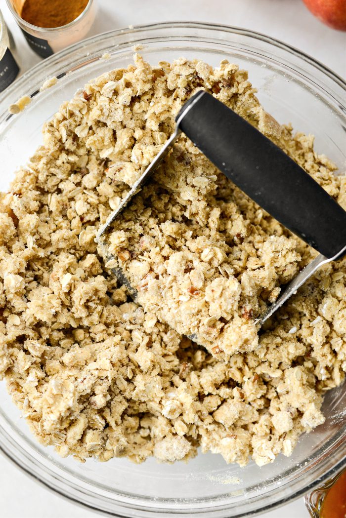 streusel crust and crumble mixture