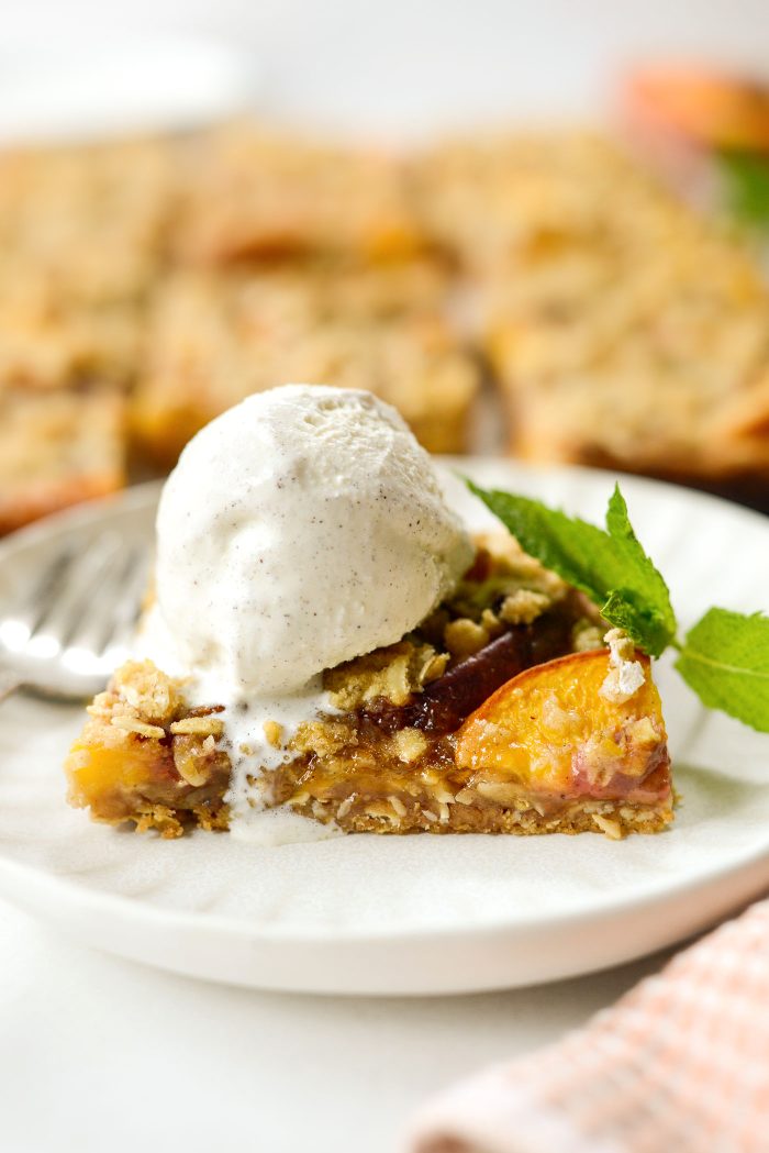 Summer Peach Streusel Bars