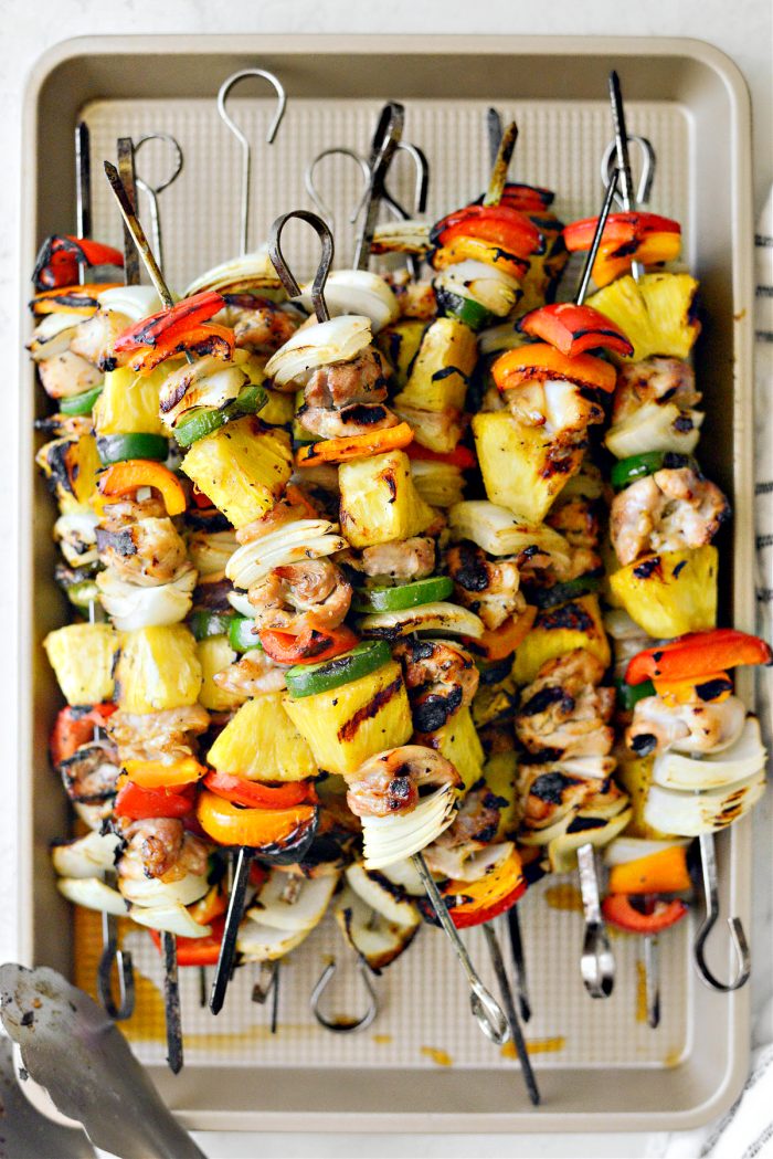 remove grilled Hawaiian chicken kebabs