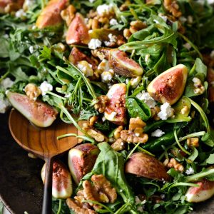 Fig Salad with Goat Cheese and Walnuts