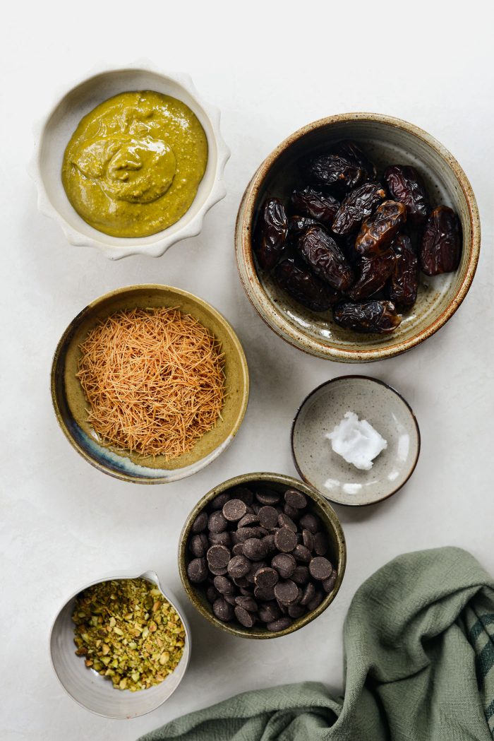 Dubai stuffed dates ingredients