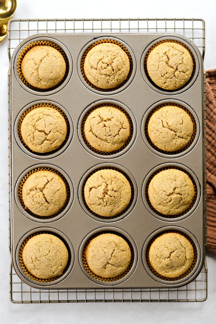 baked spiced cupcakes