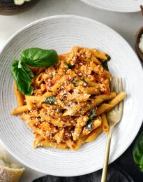 Cheesy Chicken One Pot Pasta