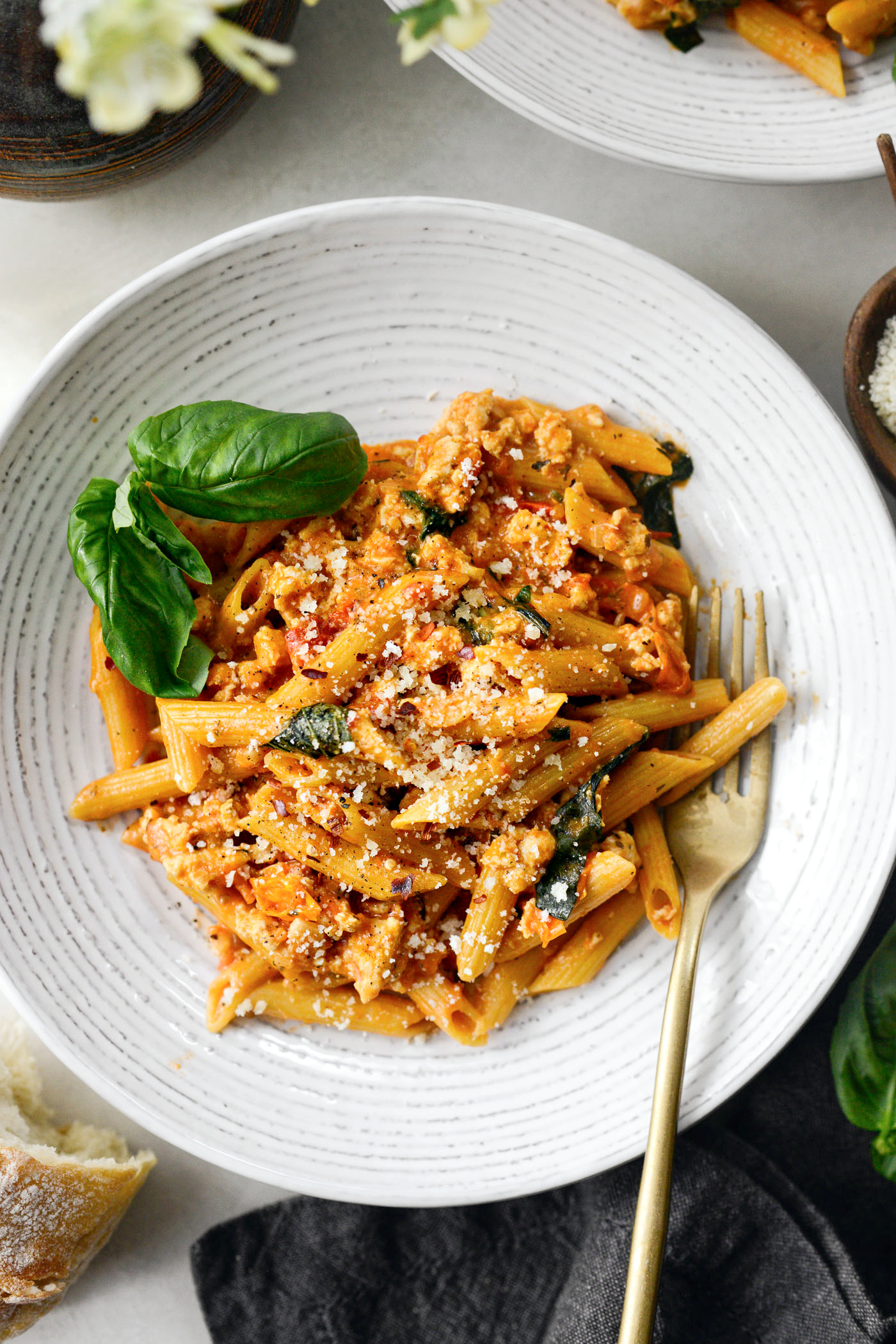 Cheesy Chicken One-Pot Pasta