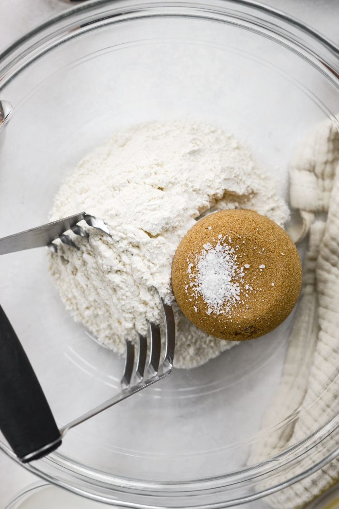 flour, brown sugar and salt in bowl