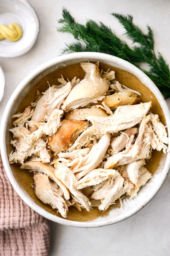 bowl of cooked chicken