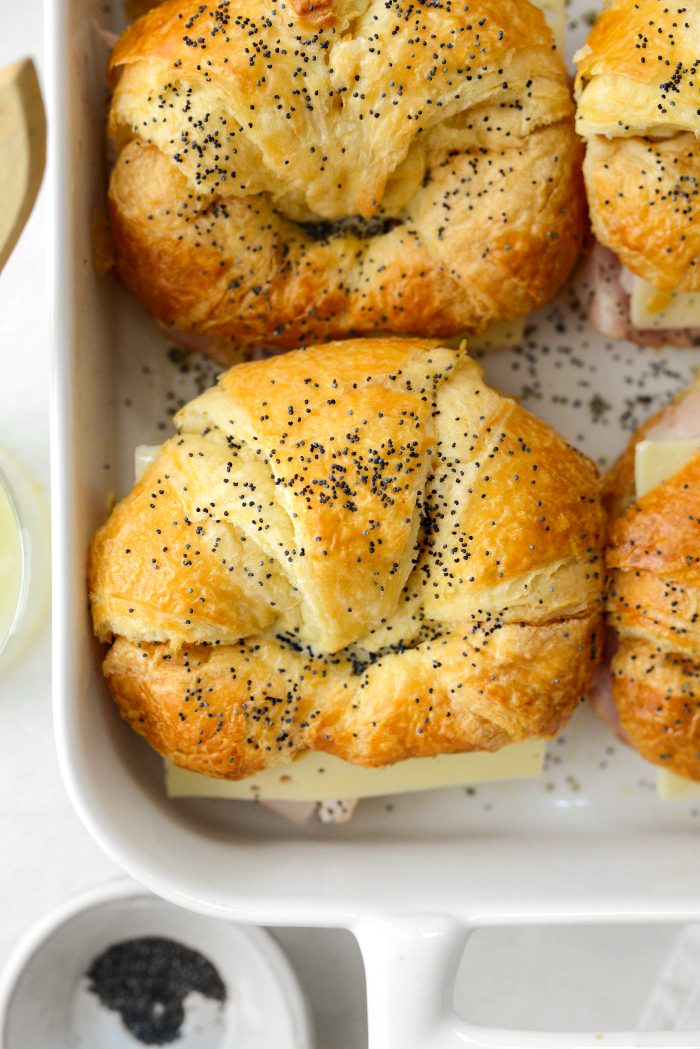 sprinkle with poppyseeds