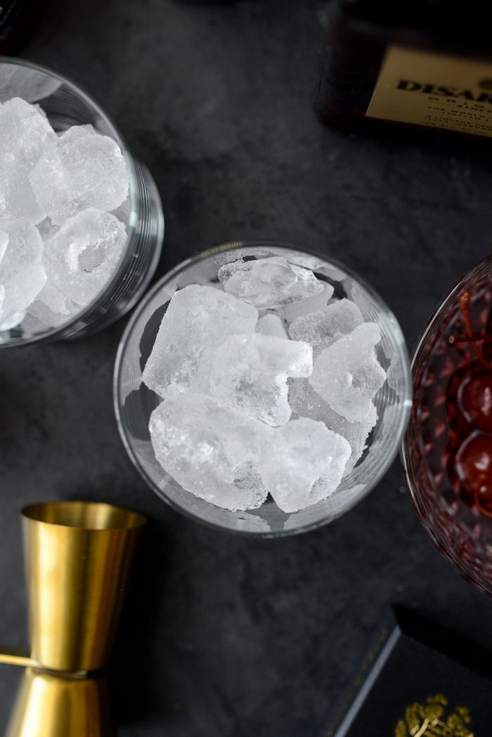 fill glass with ice