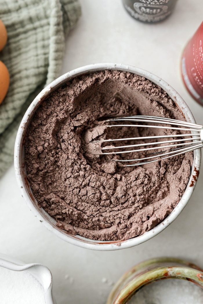 whisk dry ingredients to combine