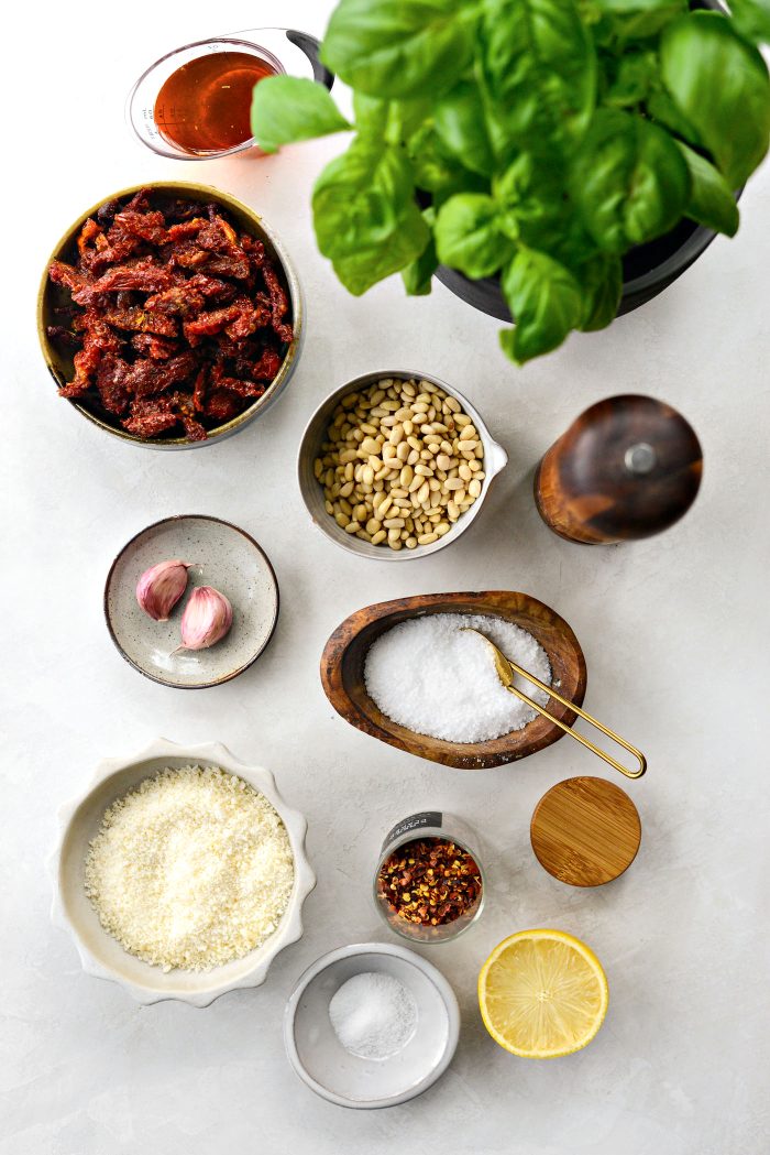 Homemade Sun-dried Tomato Pesto Recipe ingredients