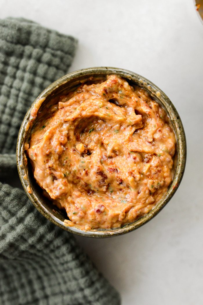 Sundried tomato pesto mayonnaise