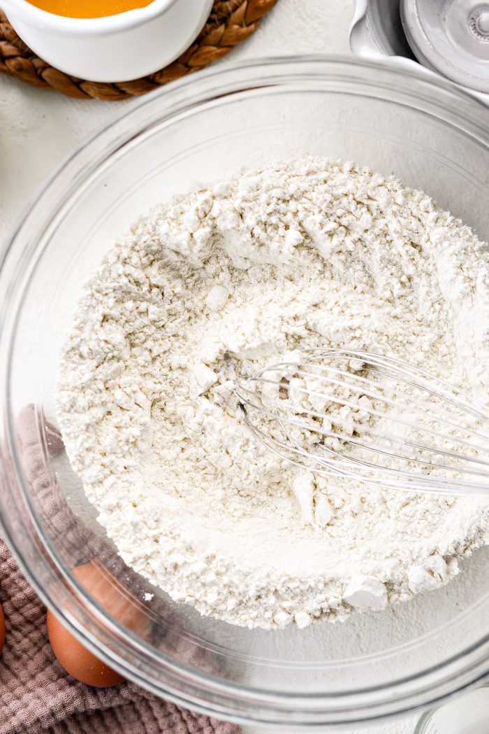 whisk dry ingredients
